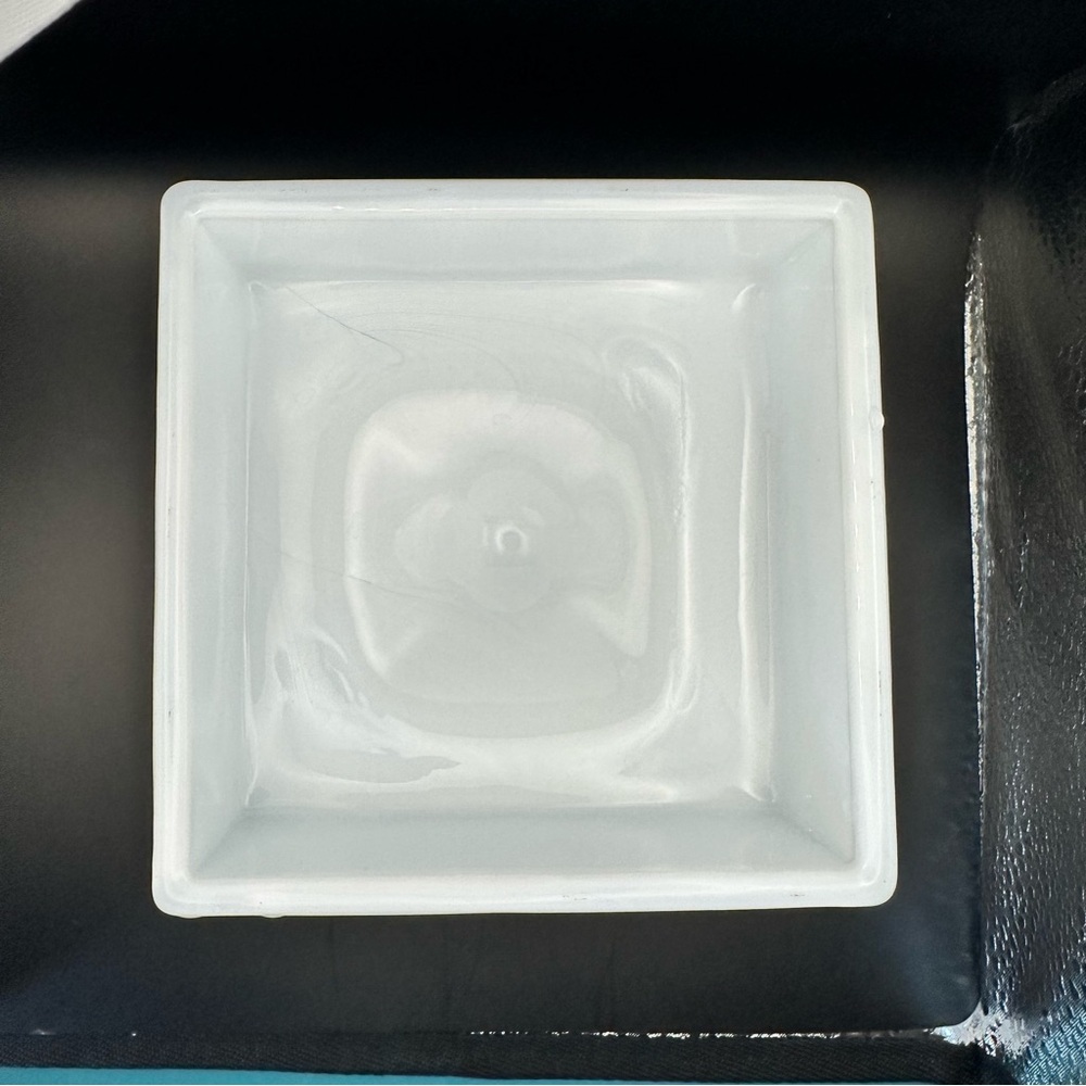 Milk Glass Candy dish - Picture 6 of 9